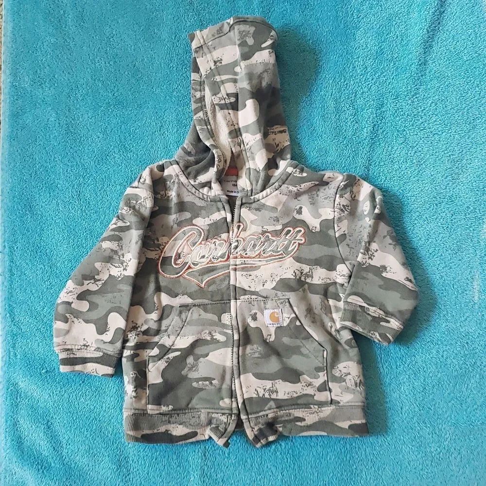 Very Nice Carhartt Fleece Lined Camo Hoodie Sz 12M